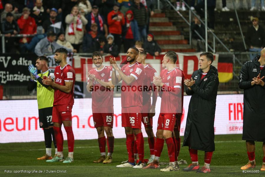 AKON Arena, Würzburg, 18.10.2024, sport, action, Fussball, BFV, 15. Spieltag, Regionalliga Bayern, FCS, FWK, 1. FC Schweinfurt 1905, FC Würzburger Kickers - Bild-ID: 2446685
