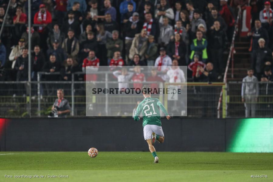 AKON Arena, Würzburg, 18.10.2024, sport, action, Fussball, BFV, 15. Spieltag, Regionalliga Bayern, FCS, FWK, 1. FC Schweinfurt 1905, FC Würzburger Kickers - Bild-ID: 2446778