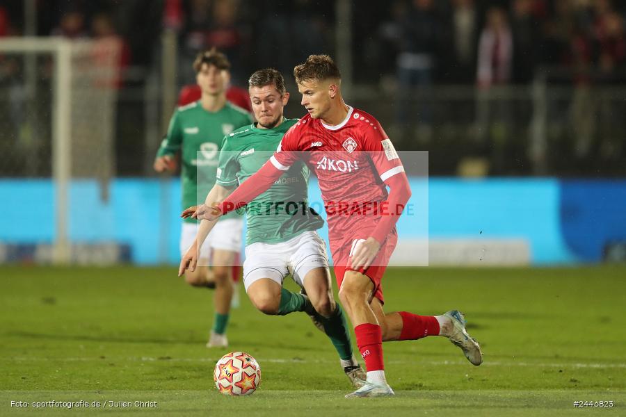 AKON Arena, Würzburg, 18.10.2024, sport, action, Fussball, BFV, 15. Spieltag, Regionalliga Bayern, FCS, FWK, 1. FC Schweinfurt 1905, FC Würzburger Kickers - Bild-ID: 2446823