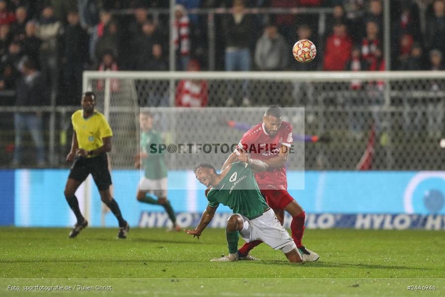 AKON Arena, Würzburg, 18.10.2024, sport, action, Fussball, BFV, 15. Spieltag, Regionalliga Bayern, FCS, FWK, 1. FC Schweinfurt 1905, FC Würzburger Kickers - Bild-ID: 2446946