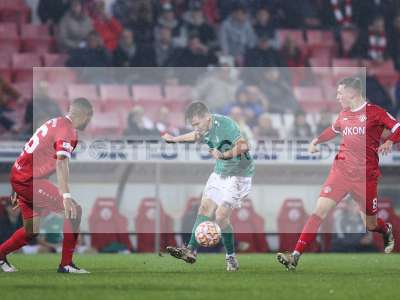 Fotos von FC Würzburger Kickers - 1. FC Schweinfurt 1905 auf sportfotografie.de