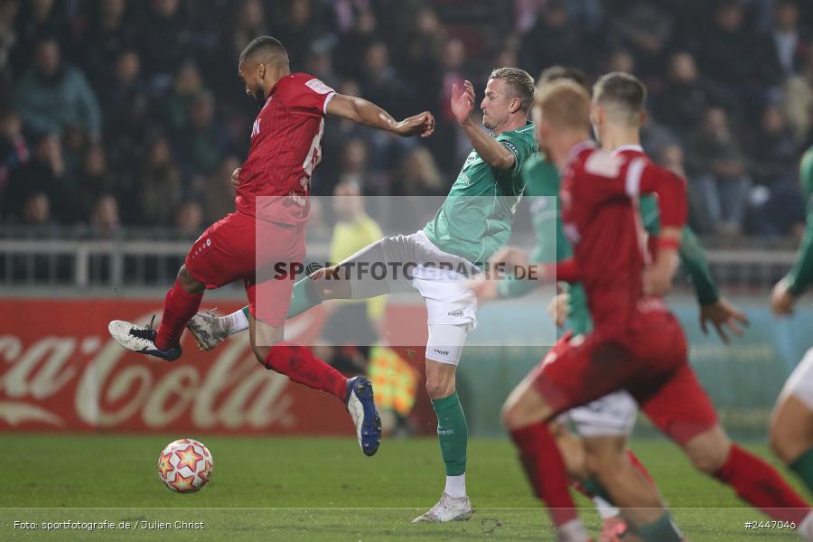 AKON Arena, Würzburg, 18.10.2024, sport, action, Fussball, BFV, 15. Spieltag, Regionalliga Bayern, FCS, FWK, 1. FC Schweinfurt 1905, FC Würzburger Kickers - Bild-ID: 2447046