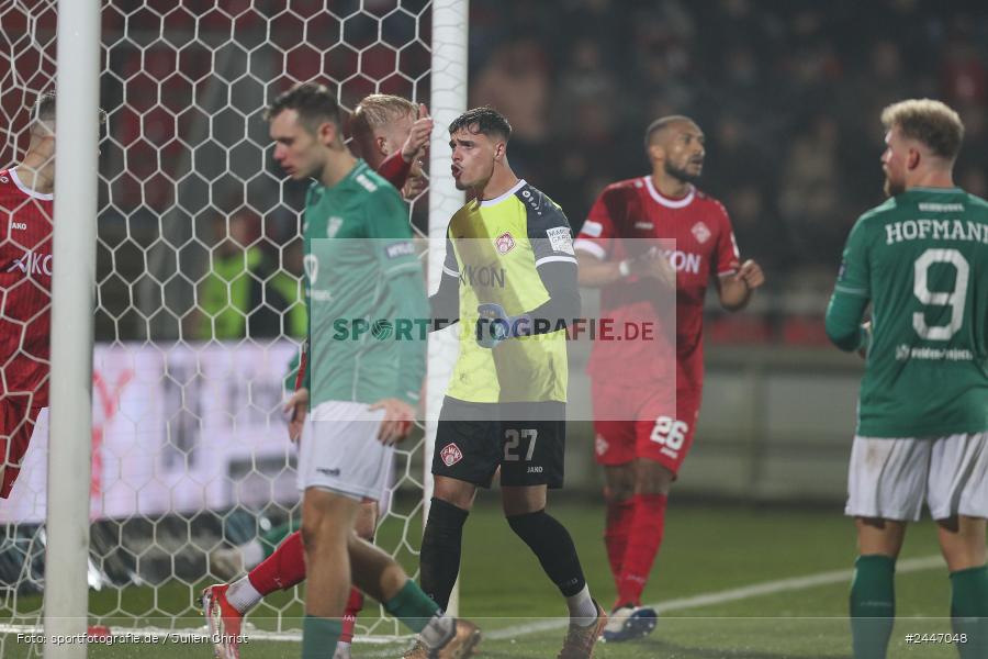 AKON Arena, Würzburg, 18.10.2024, sport, action, Fussball, BFV, 15. Spieltag, Regionalliga Bayern, FCS, FWK, 1. FC Schweinfurt 1905, FC Würzburger Kickers - Bild-ID: 2447048