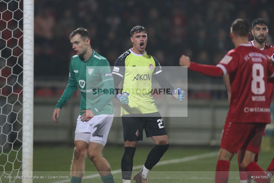 AKON Arena, Würzburg, 18.10.2024, sport, action, Fussball, BFV, 15. Spieltag, Regionalliga Bayern, FCS, FWK, 1. FC Schweinfurt 1905, FC Würzburger Kickers - Bild-ID: 2447050