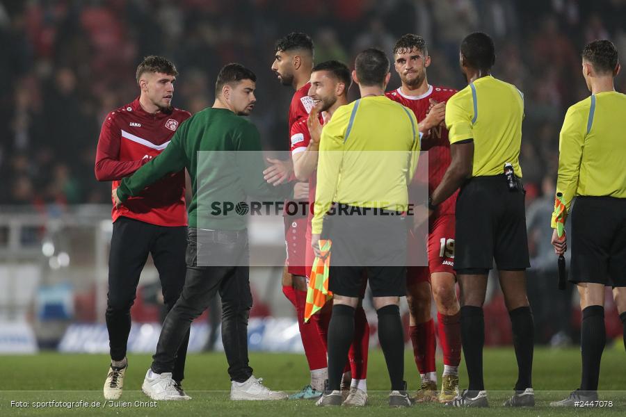 AKON Arena, Würzburg, 18.10.2024, sport, action, Fussball, BFV, 15. Spieltag, Regionalliga Bayern, FCS, FWK, 1. FC Schweinfurt 1905, FC Würzburger Kickers - Bild-ID: 2447078