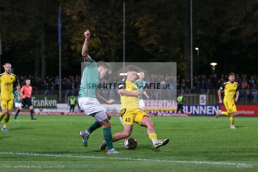 Sachs-Stadion, Schweinfurt, 22.10.2024, sport, action, Fussball, BFV, 16. Spieltag, Regionalliga Bayern, DJK, FCS, DJK Vilzing, 1. FC Schweinfurt 1905 - Bild-ID: 2448210