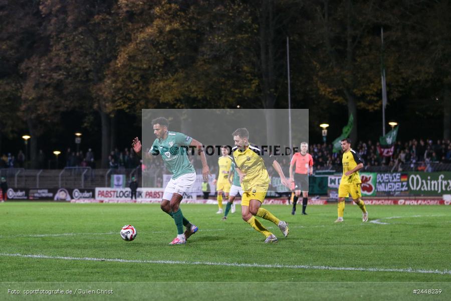 Sachs-Stadion, Schweinfurt, 22.10.2024, sport, action, Fussball, BFV, 16. Spieltag, Regionalliga Bayern, DJK, FCS, DJK Vilzing, 1. FC Schweinfurt 1905 - Bild-ID: 2448239
