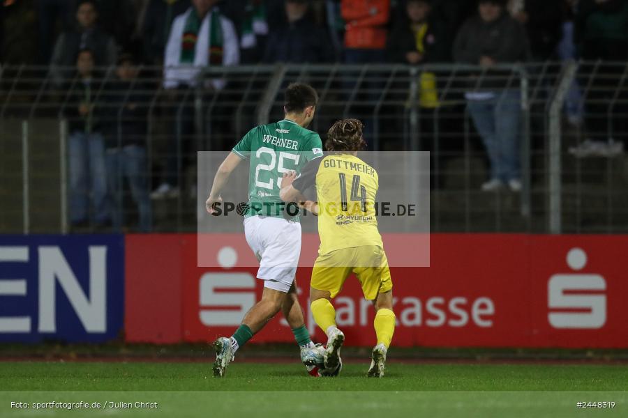 Sachs-Stadion, Schweinfurt, 22.10.2024, sport, action, Fussball, BFV, 16. Spieltag, Regionalliga Bayern, DJK, FCS, DJK Vilzing, 1. FC Schweinfurt 1905 - Bild-ID: 2448319