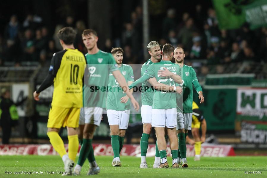 Sachs-Stadion, Schweinfurt, 22.10.2024, sport, action, Fussball, BFV, 16. Spieltag, Regionalliga Bayern, DJK, FCS, DJK Vilzing, 1. FC Schweinfurt 1905 - Bild-ID: 2448340