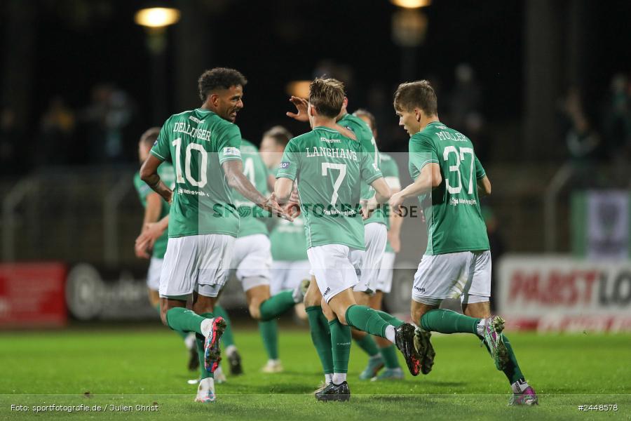Sachs-Stadion, Schweinfurt, 22.10.2024, sport, action, Fussball, BFV, 16. Spieltag, Regionalliga Bayern, DJK, FCS, DJK Vilzing, 1. FC Schweinfurt 1905 - Bild-ID: 2448578