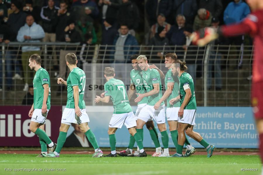 Sachs-Stadion, Schweinfurt, 22.10.2024, sport, action, Fussball, BFV, 16. Spieltag, Regionalliga Bayern, DJK, FCS, DJK Vilzing, 1. FC Schweinfurt 1905 - Bild-ID: 2448629