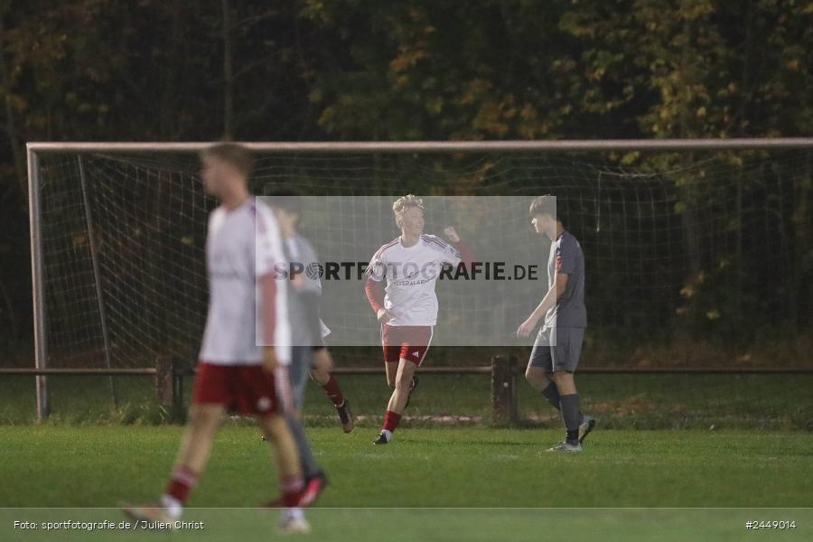 Sportgelände, Karlstadt, 25.10.2024, sport, action, Fussball, BFV, Gruppe WÜ MSP, U19, SVB, SGK, (SG) SV Rot-Weiss Bischbrunn, (SG) Kreis Karlstadt - Bild-ID: 2449014