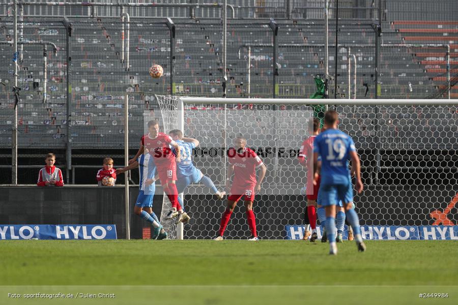 AKON Arena, Würzburg, 26.10.2024, sport, action, Fussball, BFV, Regionalliga Bayern, 17. Spieltag, FVI, FWK, FV Illertissen, FC Würzburger Kickers - Bild-ID: 2449984