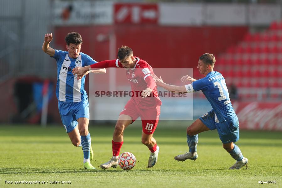 AKON Arena, Würzburg, 26.10.2024, sport, action, Fussball, BFV, Regionalliga Bayern, 17. Spieltag, FVI, FWK, FV Illertissen, FC Würzburger Kickers - Bild-ID: 2449999
