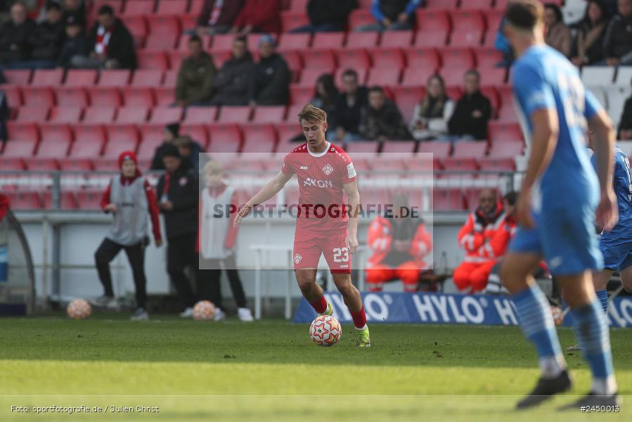 AKON Arena, Würzburg, 26.10.2024, sport, action, Fussball, BFV, Regionalliga Bayern, 17. Spieltag, FVI, FWK, FV Illertissen, FC Würzburger Kickers - Bild-ID: 2450013