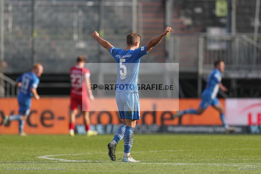 AKON Arena, Würzburg, 26.10.2024, sport, action, Fussball, BFV, Regionalliga Bayern, 17. Spieltag, FVI, FWK, FV Illertissen, FC Würzburger Kickers - Bild-ID: 2450022