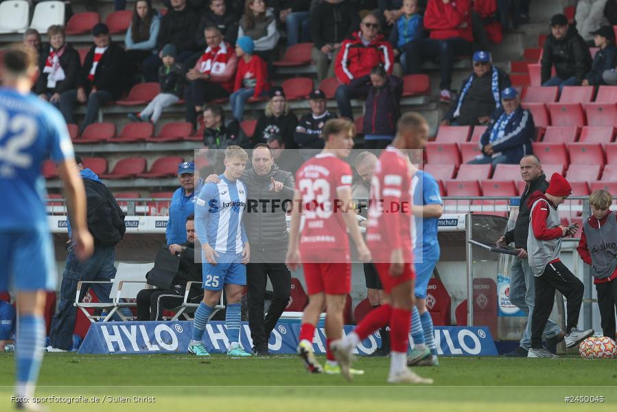AKON Arena, Würzburg, 26.10.2024, sport, action, Fussball, BFV, Regionalliga Bayern, 17. Spieltag, FVI, FWK, FV Illertissen, FC Würzburger Kickers - Bild-ID: 2450043