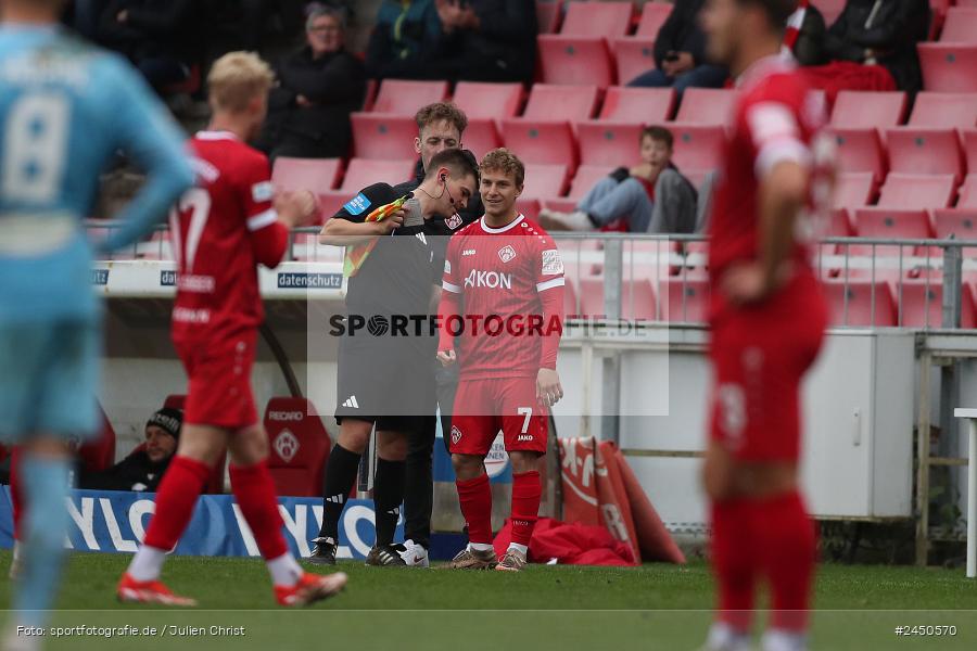 AKON Arena, Würzburg, 02.11.2024, sport, action, Fussball, BFV, 18. Spieltag, Regionalliga Bayern, TGM, FWK, Türkgücü München, FC Würzburger Kickers - Bild-ID: 2450570