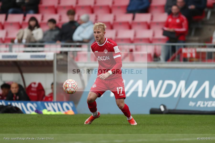 AKON Arena, Würzburg, 02.11.2024, sport, action, Fussball, BFV, 18. Spieltag, Regionalliga Bayern, TGM, FWK, Türkgücü München, FC Würzburger Kickers - Bild-ID: 2450576