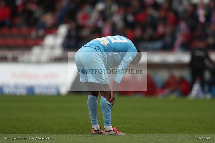 AKON Arena, Würzburg, 02.11.2024, sport, action, Fussball, BFV, 18. Spieltag, Regionalliga Bayern, TGM, FWK, Türkgücü München, FC Würzburger Kickers - Bild-ID: 2450588