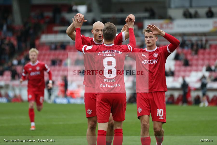 AKON Arena, Würzburg, 02.11.2024, sport, action, Fussball, BFV, 18. Spieltag, Regionalliga Bayern, TGM, FWK, Türkgücü München, FC Würzburger Kickers - Bild-ID: 2450611