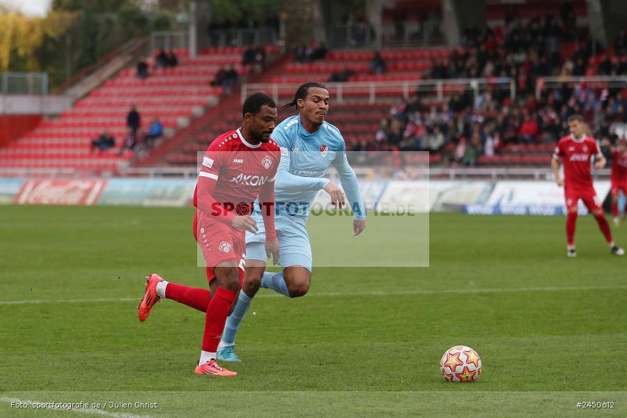 AKON Arena, Würzburg, 02.11.2024, sport, action, Fussball, BFV, 18. Spieltag, Regionalliga Bayern, TGM, FWK, Türkgücü München, FC Würzburger Kickers - Bild-ID: 2450612