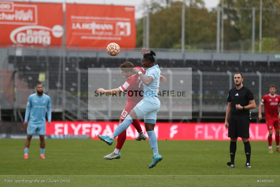 AKON Arena, Würzburg, 02.11.2024, sport, action, Fussball, BFV, 18. Spieltag, Regionalliga Bayern, TGM, FWK, Türkgücü München, FC Würzburger Kickers - Bild-ID: 2450613