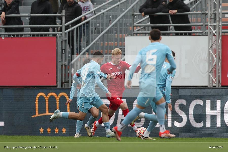 AKON Arena, Würzburg, 02.11.2024, sport, action, Fussball, BFV, 18. Spieltag, Regionalliga Bayern, TGM, FWK, Türkgücü München, FC Würzburger Kickers - Bild-ID: 2450616