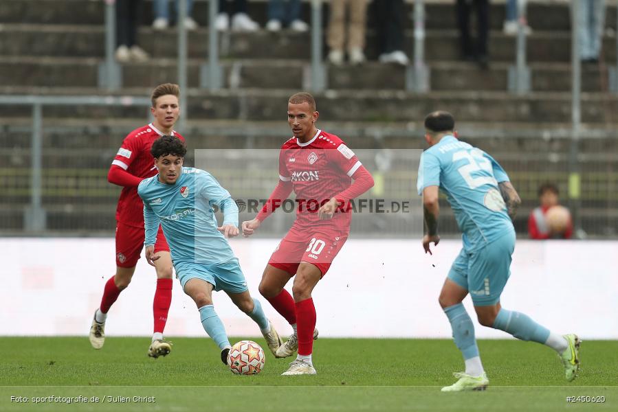 AKON Arena, Würzburg, 02.11.2024, sport, action, Fussball, BFV, 18. Spieltag, Regionalliga Bayern, TGM, FWK, Türkgücü München, FC Würzburger Kickers - Bild-ID: 2450620
