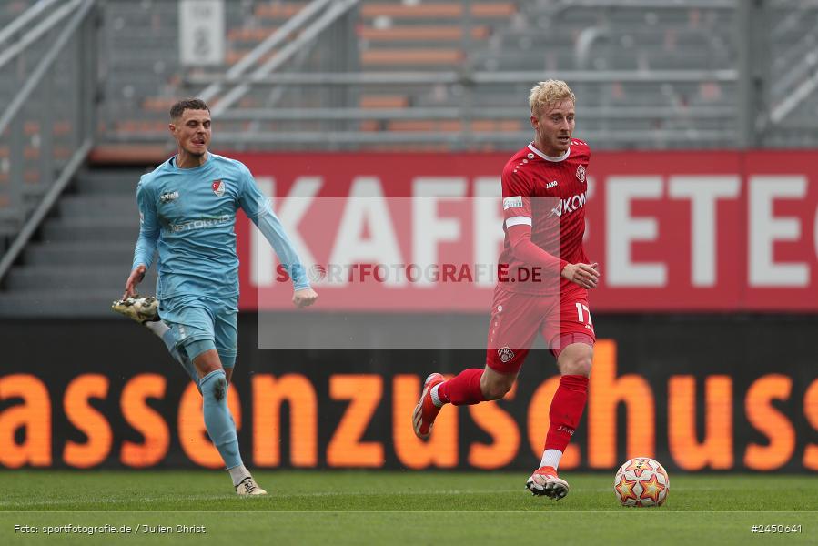 AKON Arena, Würzburg, 02.11.2024, sport, action, Fussball, BFV, 18. Spieltag, Regionalliga Bayern, TGM, FWK, Türkgücü München, FC Würzburger Kickers - Bild-ID: 2450641