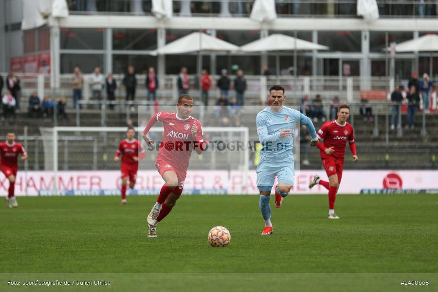 AKON Arena, Würzburg, 02.11.2024, sport, action, Fussball, BFV, 18. Spieltag, Regionalliga Bayern, TGM, FWK, Türkgücü München, FC Würzburger Kickers - Bild-ID: 2450668