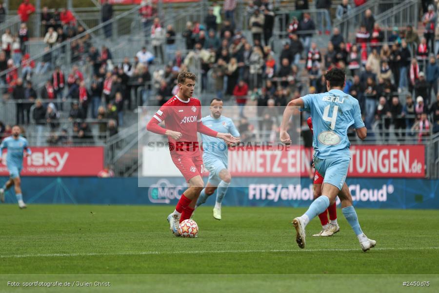 AKON Arena, Würzburg, 02.11.2024, sport, action, Fussball, BFV, 18. Spieltag, Regionalliga Bayern, TGM, FWK, Türkgücü München, FC Würzburger Kickers - Bild-ID: 2450675