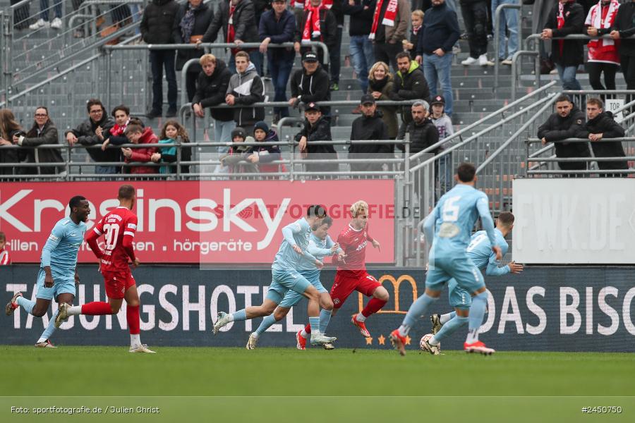 AKON Arena, Würzburg, 02.11.2024, sport, action, Fussball, BFV, 18. Spieltag, Regionalliga Bayern, TGM, FWK, Türkgücü München, FC Würzburger Kickers - Bild-ID: 2450750
