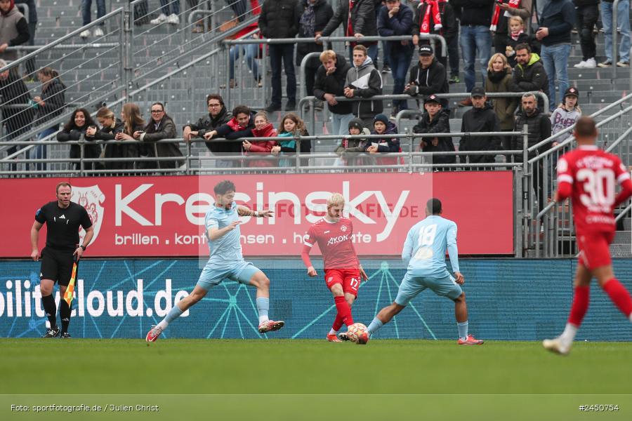 AKON Arena, Würzburg, 02.11.2024, sport, action, Fussball, BFV, 18. Spieltag, Regionalliga Bayern, TGM, FWK, Türkgücü München, FC Würzburger Kickers - Bild-ID: 2450754