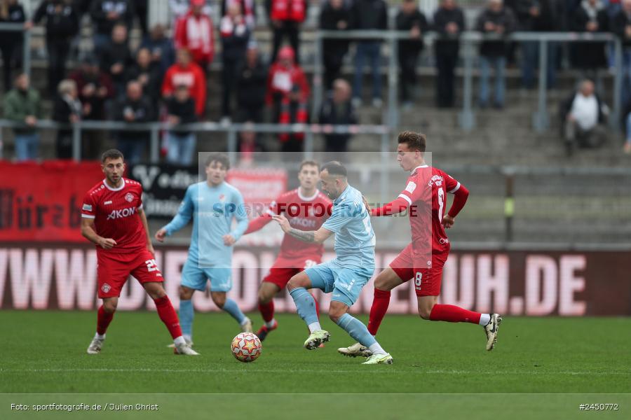 AKON Arena, Würzburg, 02.11.2024, sport, action, Fussball, BFV, 18. Spieltag, Regionalliga Bayern, TGM, FWK, Türkgücü München, FC Würzburger Kickers - Bild-ID: 2450772