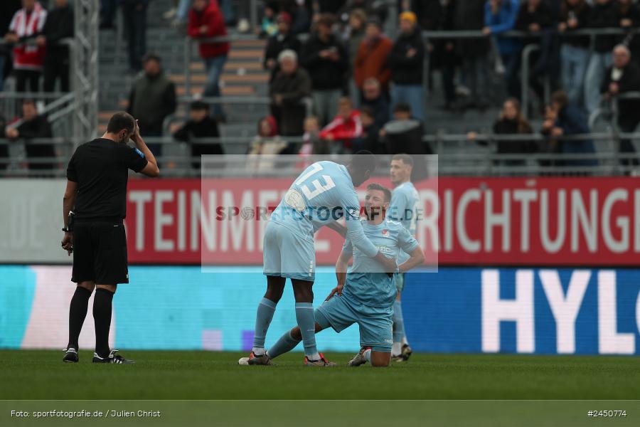 AKON Arena, Würzburg, 02.11.2024, sport, action, Fussball, BFV, 18. Spieltag, Regionalliga Bayern, TGM, FWK, Türkgücü München, FC Würzburger Kickers - Bild-ID: 2450774