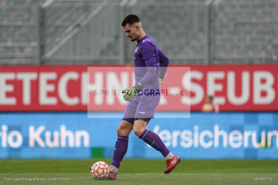 AKON Arena, Würzburg, 02.11.2024, sport, action, Fussball, BFV, 18. Spieltag, Regionalliga Bayern, TGM, FWK, Türkgücü München, FC Würzburger Kickers - Bild-ID: 2450779