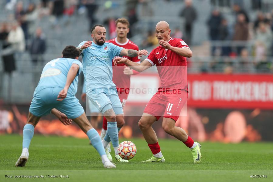AKON Arena, Würzburg, 02.11.2024, sport, action, Fussball, BFV, 18. Spieltag, Regionalliga Bayern, TGM, FWK, Türkgücü München, FC Würzburger Kickers - Bild-ID: 2450783