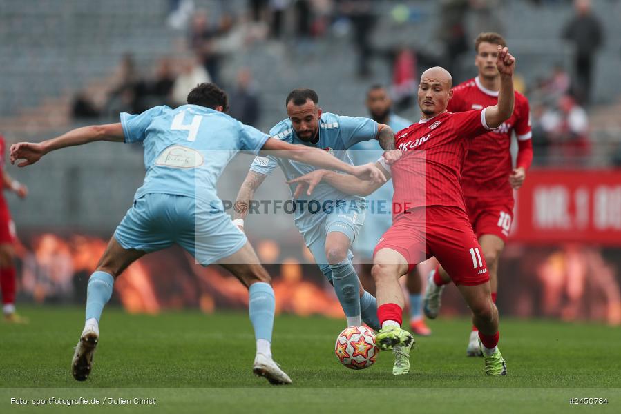 AKON Arena, Würzburg, 02.11.2024, sport, action, Fussball, BFV, 18. Spieltag, Regionalliga Bayern, TGM, FWK, Türkgücü München, FC Würzburger Kickers - Bild-ID: 2450784