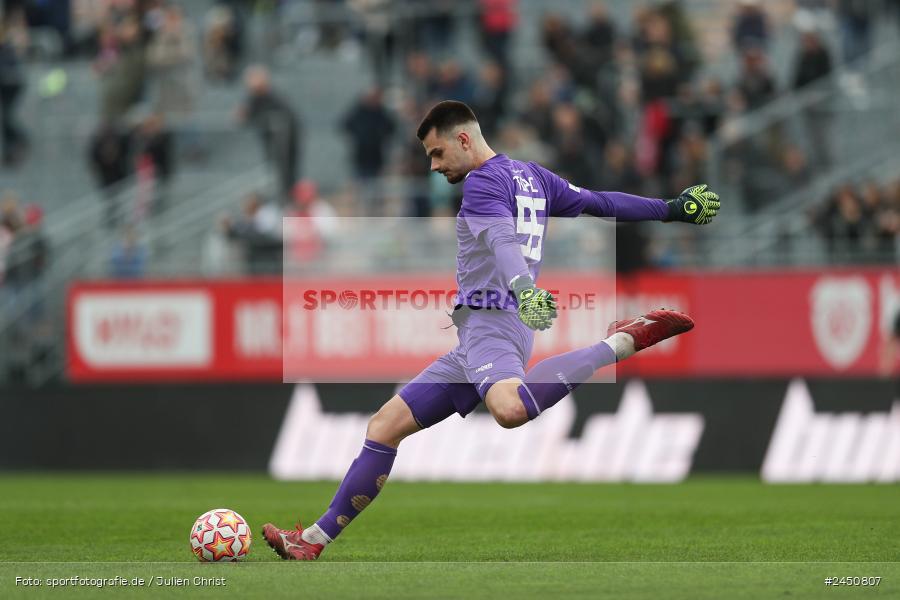 AKON Arena, Würzburg, 02.11.2024, sport, action, Fussball, BFV, 18. Spieltag, Regionalliga Bayern, TGM, FWK, Türkgücü München, FC Würzburger Kickers - Bild-ID: 2450807