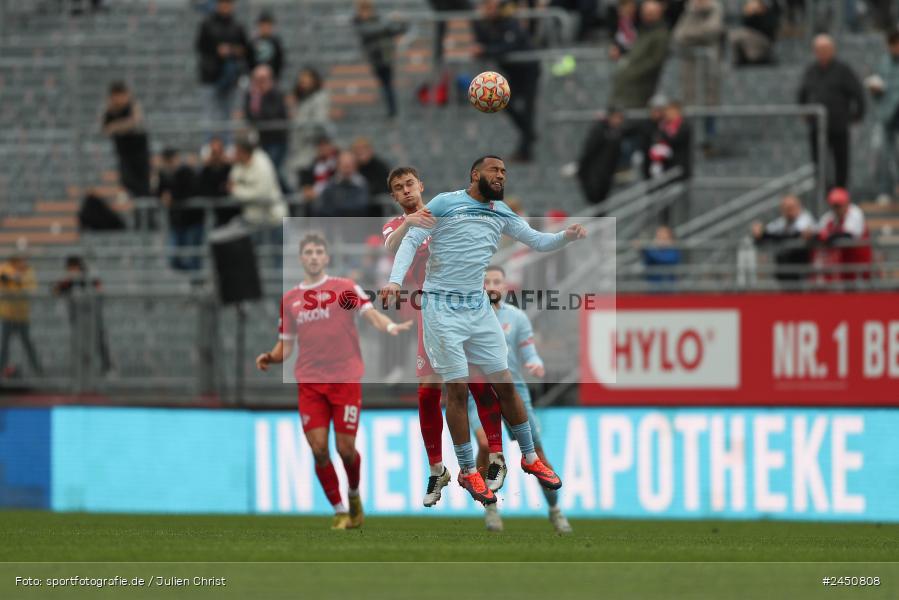 AKON Arena, Würzburg, 02.11.2024, sport, action, Fussball, BFV, 18. Spieltag, Regionalliga Bayern, TGM, FWK, Türkgücü München, FC Würzburger Kickers - Bild-ID: 2450808