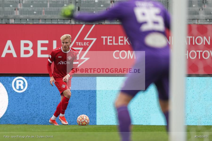 AKON Arena, Würzburg, 02.11.2024, sport, action, Fussball, BFV, 18. Spieltag, Regionalliga Bayern, TGM, FWK, Türkgücü München, FC Würzburger Kickers - Bild-ID: 2450813