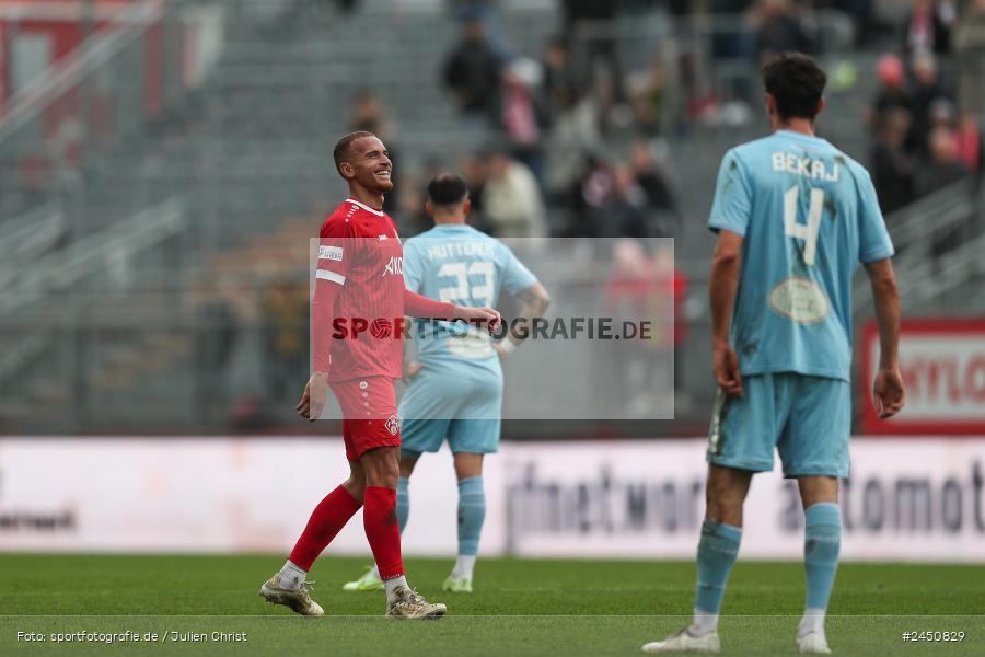 AKON Arena, Würzburg, 02.11.2024, sport, action, Fussball, BFV, 18. Spieltag, Regionalliga Bayern, TGM, FWK, Türkgücü München, FC Würzburger Kickers - Bild-ID: 2450829