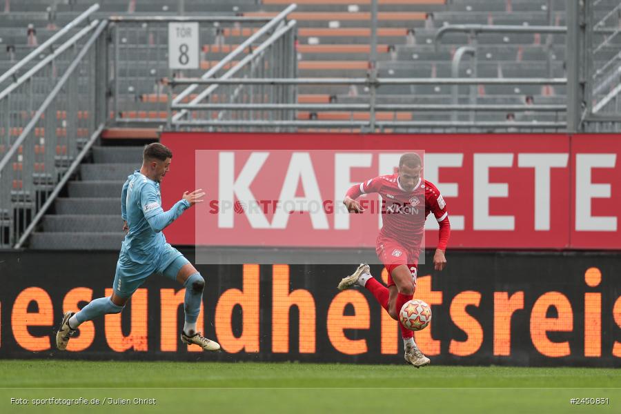 AKON Arena, Würzburg, 02.11.2024, sport, action, Fussball, BFV, 18. Spieltag, Regionalliga Bayern, TGM, FWK, Türkgücü München, FC Würzburger Kickers - Bild-ID: 2450831