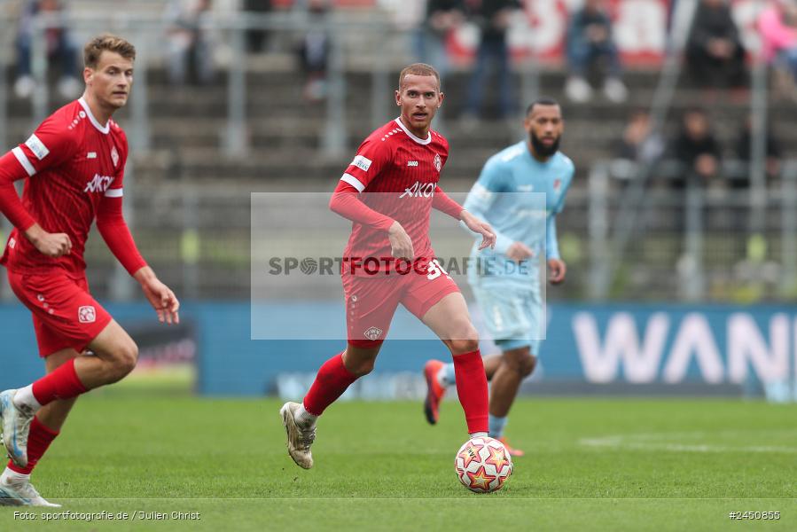 AKON Arena, Würzburg, 02.11.2024, sport, action, Fussball, BFV, 18. Spieltag, Regionalliga Bayern, TGM, FWK, Türkgücü München, FC Würzburger Kickers - Bild-ID: 2450855