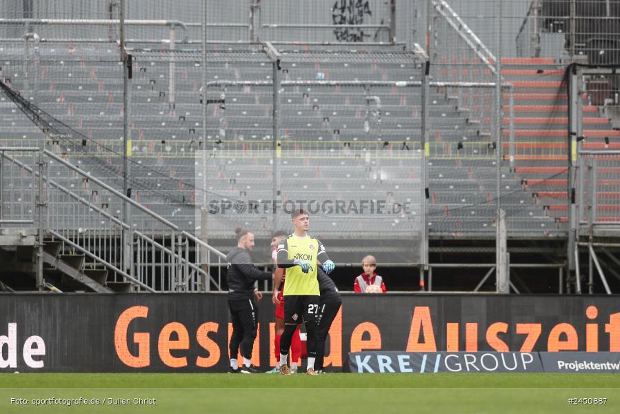 AKON Arena, Würzburg, 02.11.2024, sport, action, Fussball, BFV, 18. Spieltag, Regionalliga Bayern, TGM, FWK, Türkgücü München, FC Würzburger Kickers - Bild-ID: 2450887