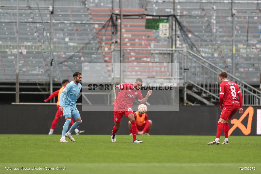 AKON Arena, Würzburg, 02.11.2024, sport, action, Fussball, BFV, 18. Spieltag, Regionalliga Bayern, TGM, FWK, Türkgücü München, FC Würzburger Kickers - Bild-ID: 2450893