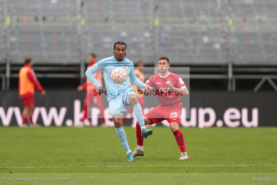 AKON Arena, Würzburg, 02.11.2024, sport, action, Fussball, BFV, 18. Spieltag, Regionalliga Bayern, TGM, FWK, Türkgücü München, FC Würzburger Kickers - Bild-ID: 2450900