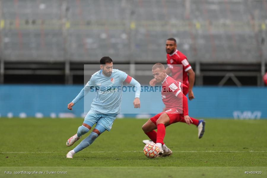 AKON Arena, Würzburg, 02.11.2024, sport, action, Fussball, BFV, 18. Spieltag, Regionalliga Bayern, TGM, FWK, Türkgücü München, FC Würzburger Kickers - Bild-ID: 2450920