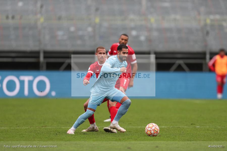 AKON Arena, Würzburg, 02.11.2024, sport, action, Fussball, BFV, 18. Spieltag, Regionalliga Bayern, TGM, FWK, Türkgücü München, FC Würzburger Kickers - Bild-ID: 2450921